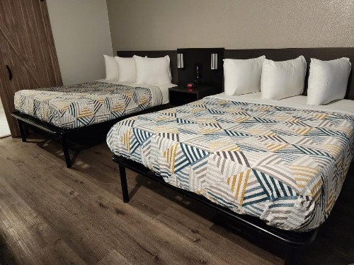 Sacramento Inn & Suites - image 5
