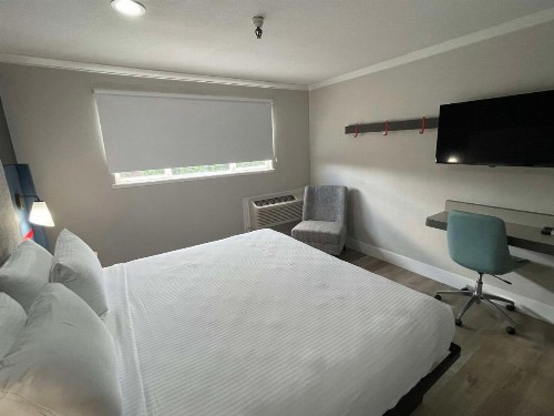 Roy Inn & Suites -Sacramento Midtown - image 13