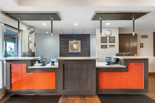 Comfort Inn & Suites Sacramento – University Area - image 27