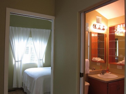 Arden Acres Executive Suites & Cottages - image 5