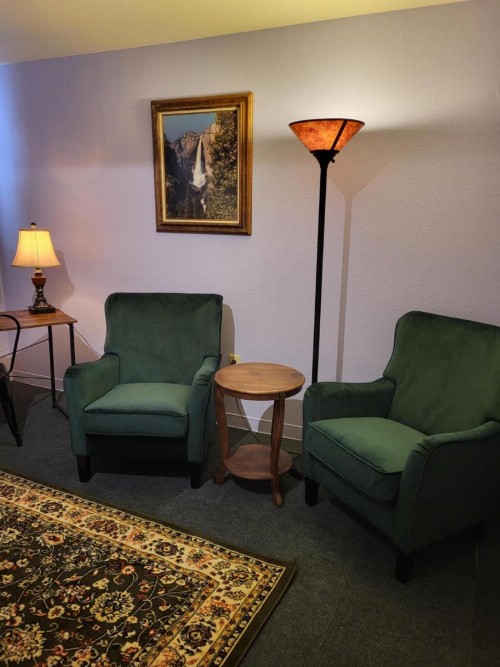 HI Sacramento Hostel - image 44