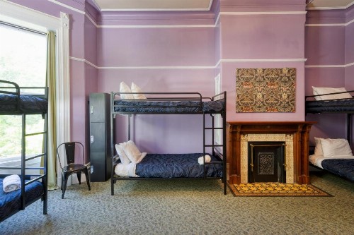 HI Sacramento Hostel - image 7