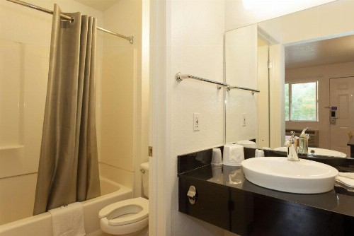 Motel 6-Sacramento CA - Central - image 12