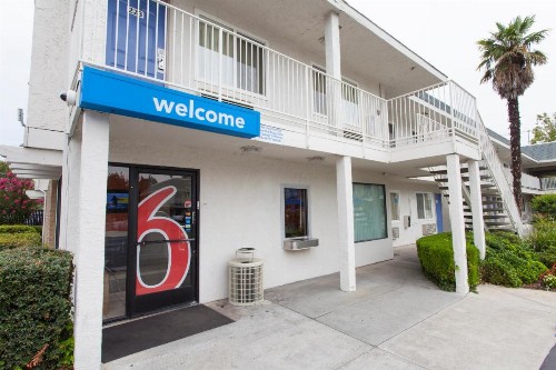 Motel 6-Sacramento CA - Central - image 3