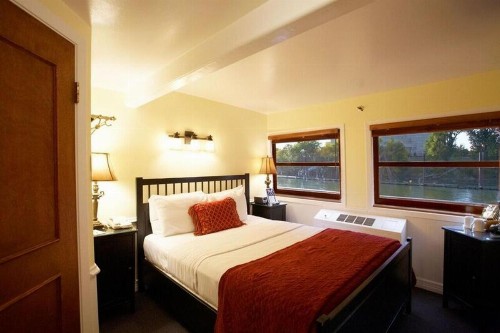 Delta King Hotel - image 4