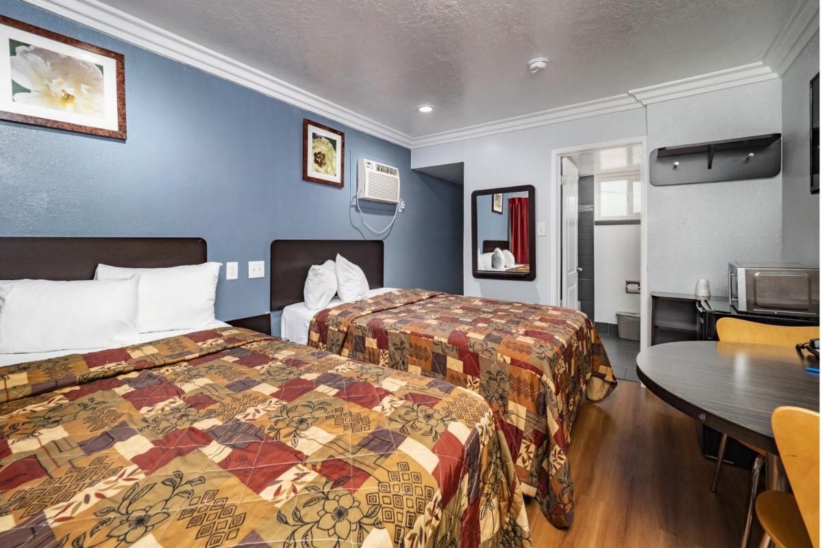 Travelodge by Wyndham Sacramento Convention Center - image 3