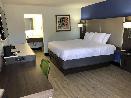 SureStay Plus Hotel by Best Western Sacramento Cal Expo - image 17