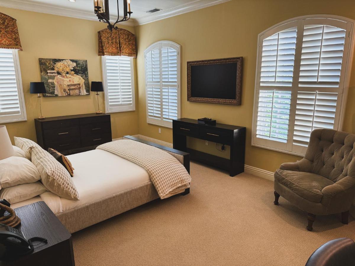 The Villa at Arden Hills - image 6