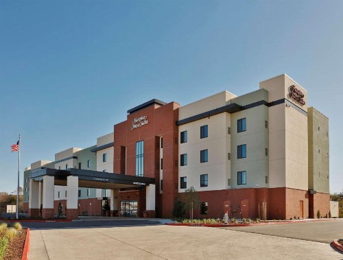 Hampton Inn & Suites Sacramento at CSUS - image 16