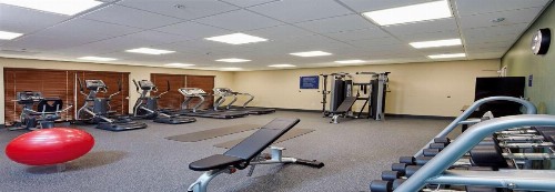 Hampton Inn & Suites Sacramento at CSUS - image 2