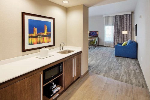 Hampton Inn & Suites Sacramento at CSUS - image 21