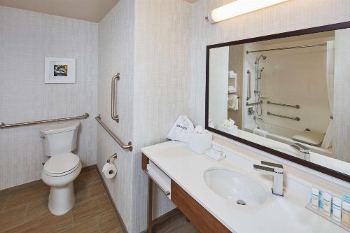 Hampton Inn & Suites Sacramento at CSUS - image 22