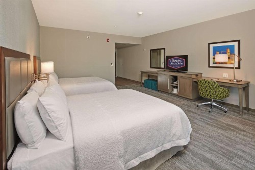 Hampton Inn & Suites Sacramento at CSUS - image 30