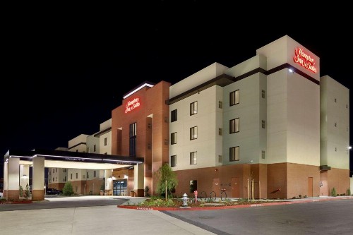 Hampton Inn & Suites Sacramento at CSUS - image 32