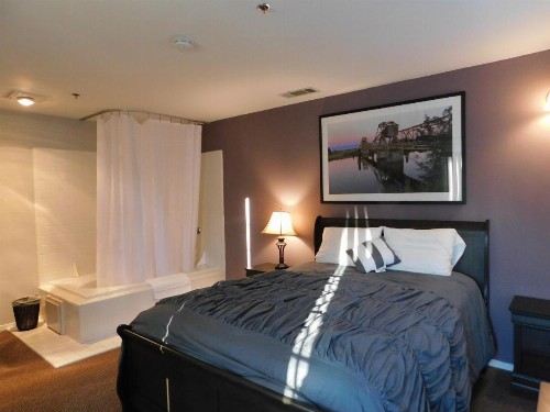 Freeport Wine Country Inn - image 24