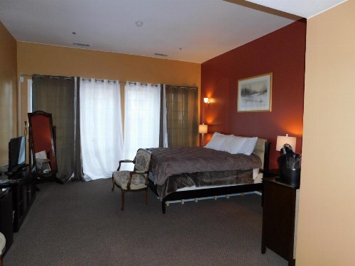 Freeport Wine Country Inn - image 27