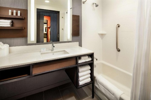 Hilton Garden Inn Sacramento Airport Natomas - image 2