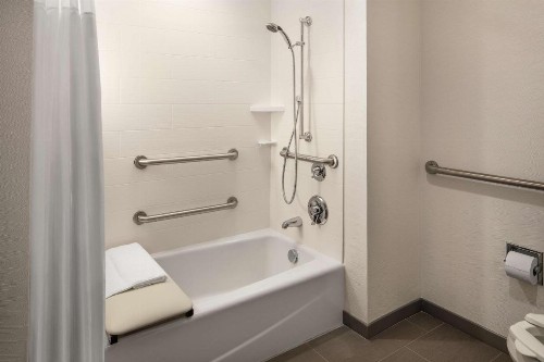 Hilton Garden Inn Sacramento Airport Natomas - image 22