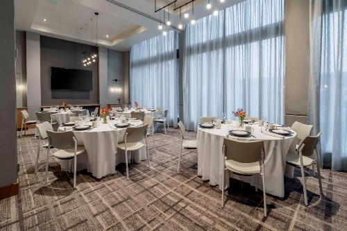 Tapestry By Hilton The Fort Sutter Hotel Sacramento Ca - image 8