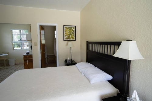 Mar Bay Luxury Suites near Park Beach and Marina - image 18