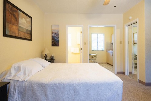 Mar Bay Luxury Suites near Park Beach and Marina - image 23