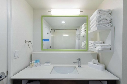 Hampton Inn Saint Augustine Beach - image 24
