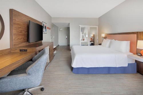 Hampton Inn & Suites St. Augustine-Vilano Beach - image 2