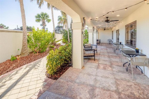 Hampton Inn & Suites St. Augustine-Vilano Beach - image 3