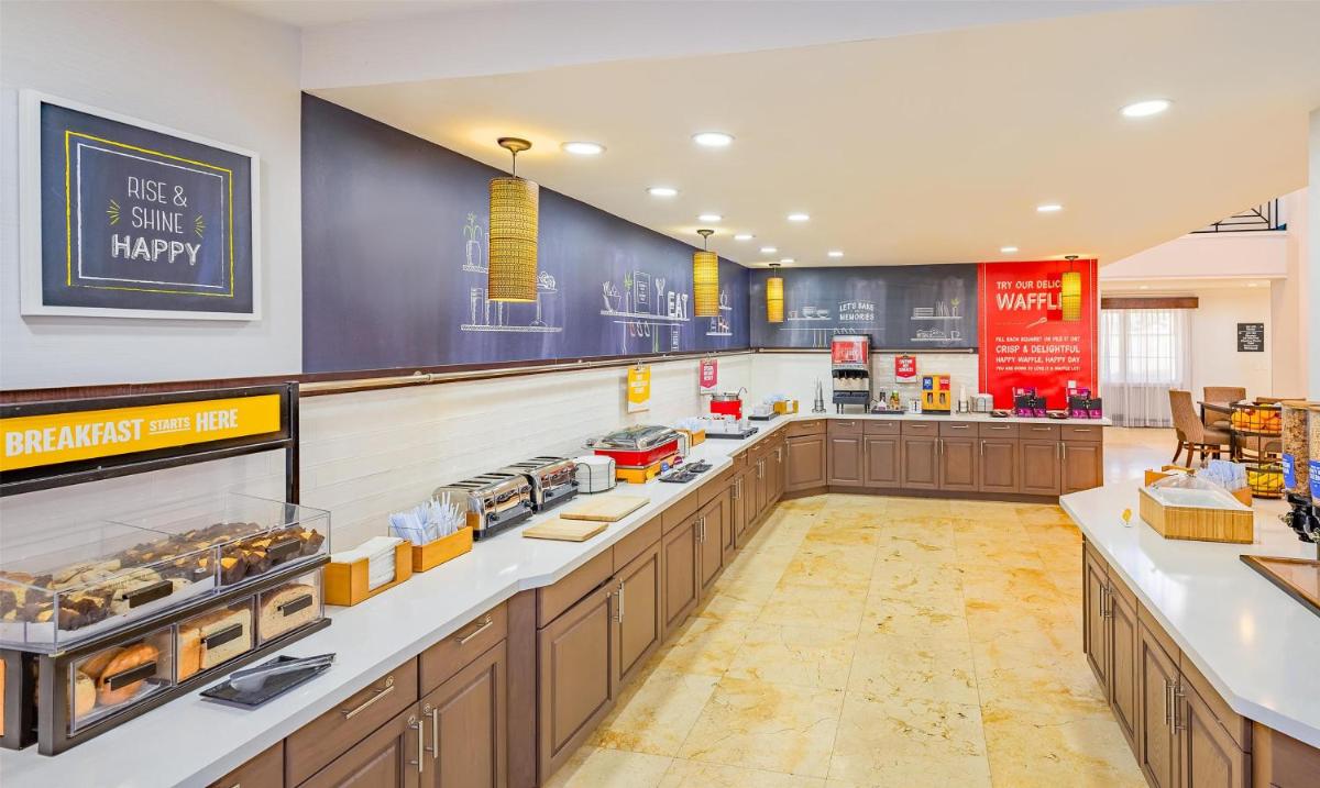 Hampton Inn & Suites St. Augustine-Vilano Beach - image 7