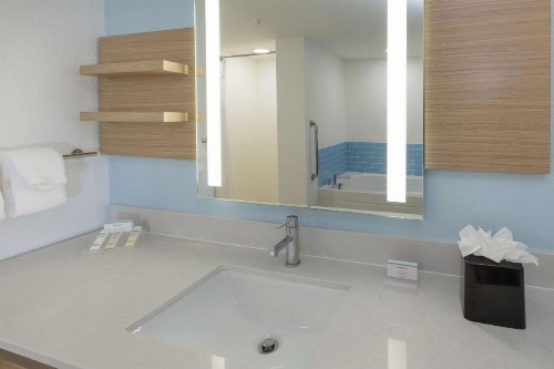 Hilton Garden Inn Saint Augustine Beach - image 17