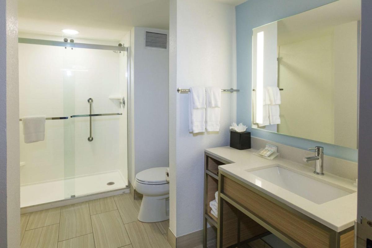 Hilton Garden Inn Saint Augustine Beach - image 3