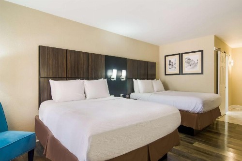 Best Western Bayfront - image 13