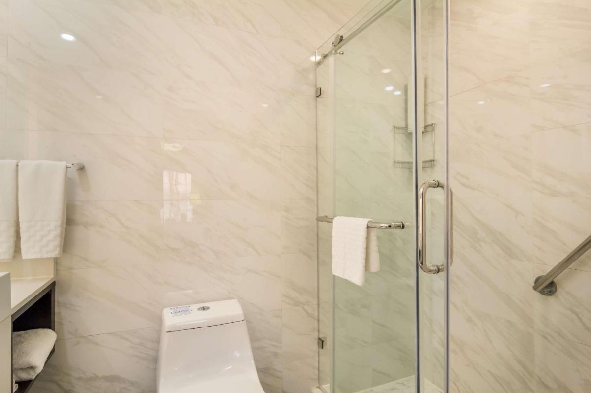 Best Western Bayfront - image 6