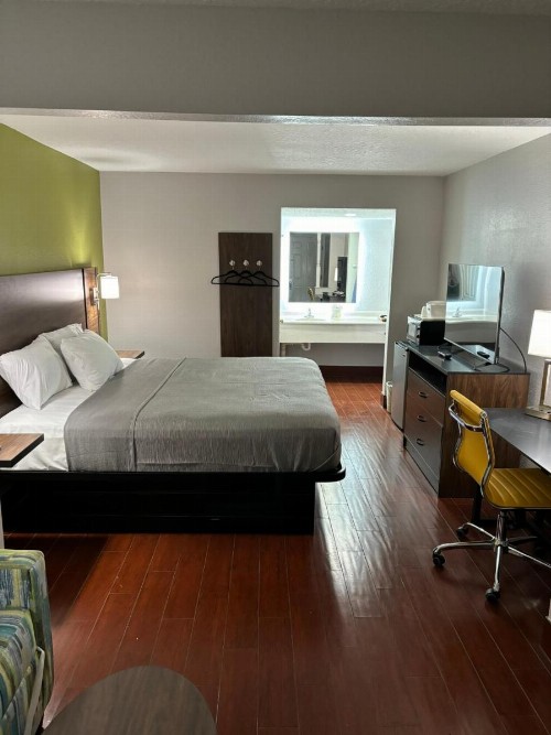 Travelodge by Wyndham Suites St Augustine - image 13