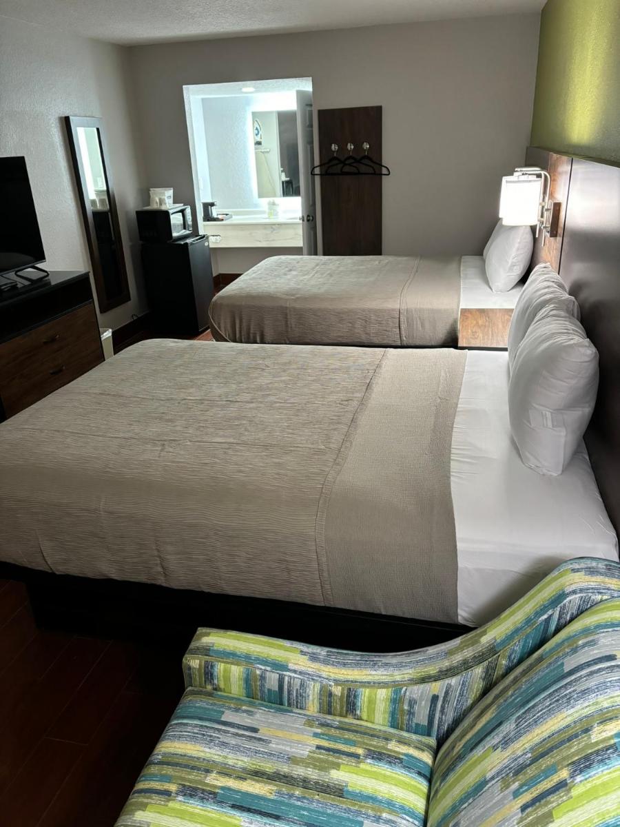Travelodge by Wyndham Suites St Augustine - image 2