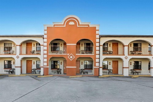 Travelodge by Wyndham Suites St Augustine - image 3