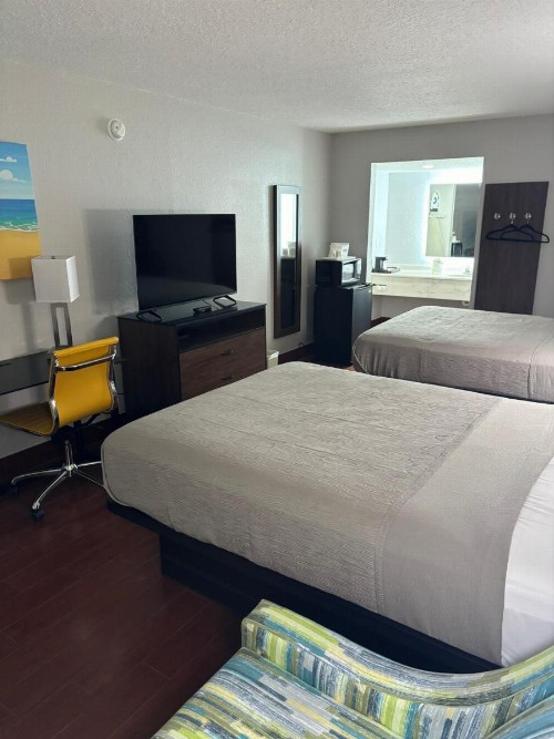 Travelodge by Wyndham Suites St Augustine - image 4