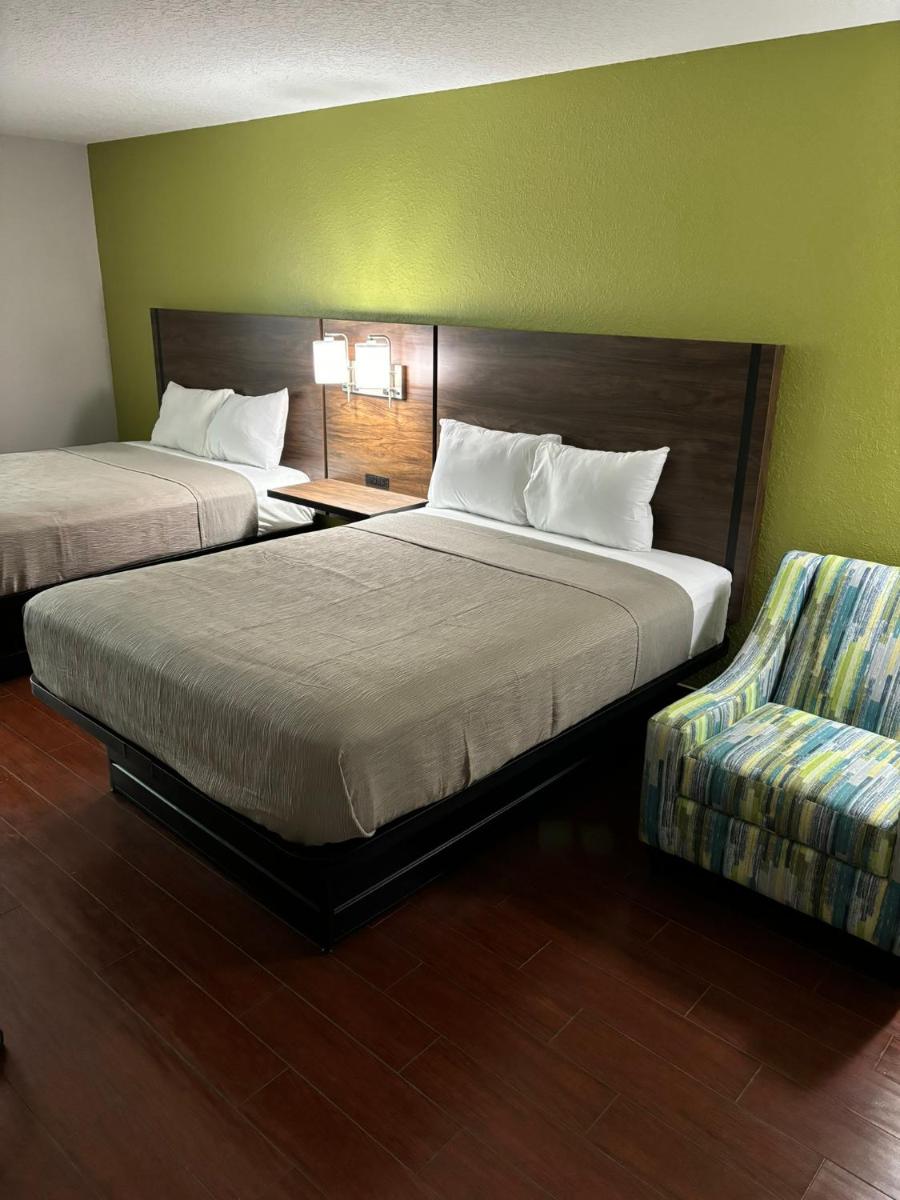 Travelodge by Wyndham Suites St Augustine - image 7