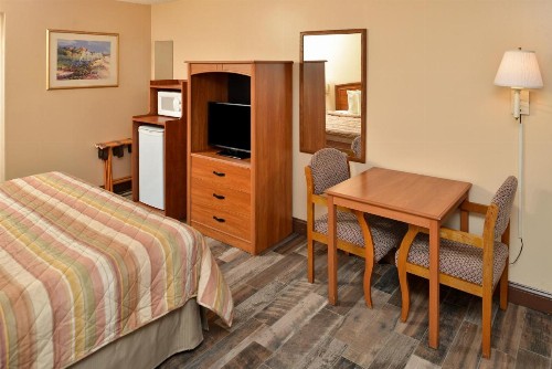 Americas Best Value Inn St. Augustine - image 11