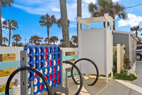Ocean Sands Beach Inn Ultra Sparkling Saltwater Mineral Pool open until 4 AM Board Games in Lobby Bedside Candy in all rooms Summer Special - image 5