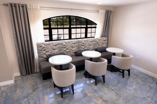 Best Western Historical Inn - image 10