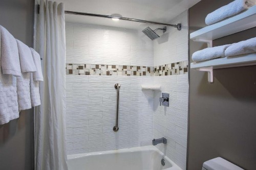 Best Western Historical Inn - image 30