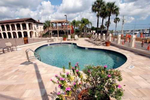 Bayfront Inn - image 12