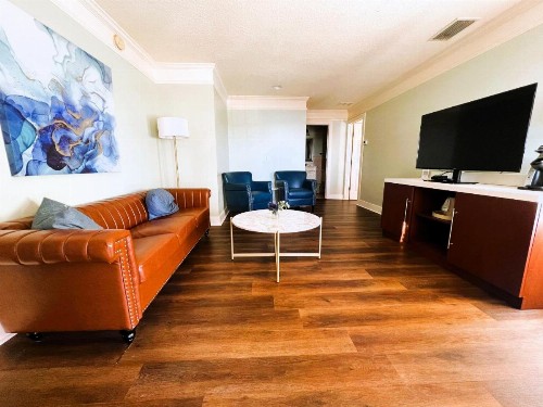 Bayfront Inn - image 18