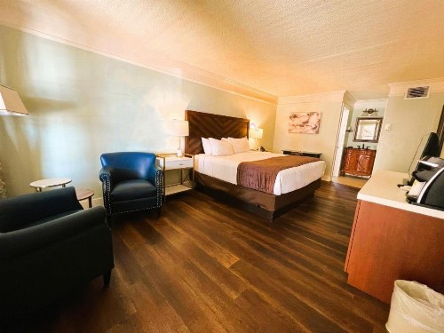 Bayfront Inn - image 25