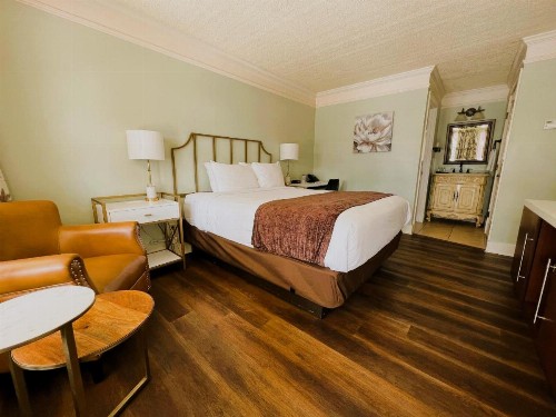 Bayfront Inn - image 26