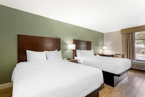 Quality Inn & Suites St Augustine Beach - image 13