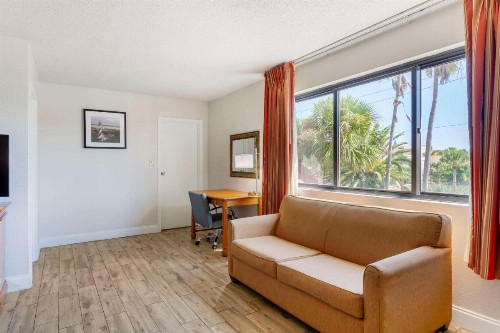 Quality Inn & Suites St Augustine Beach - image 17
