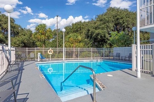 Quality Inn & Suites St Augustine Beach - image 34