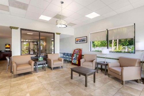 Quality Inn & Suites St Augustine Beach - image 4